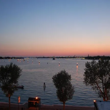 別荘 Oasis Lagoon Estate ヴェネツィア・リド島