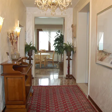 Oasis Lagoon Estate 別荘 ヴェネツィア・リド島